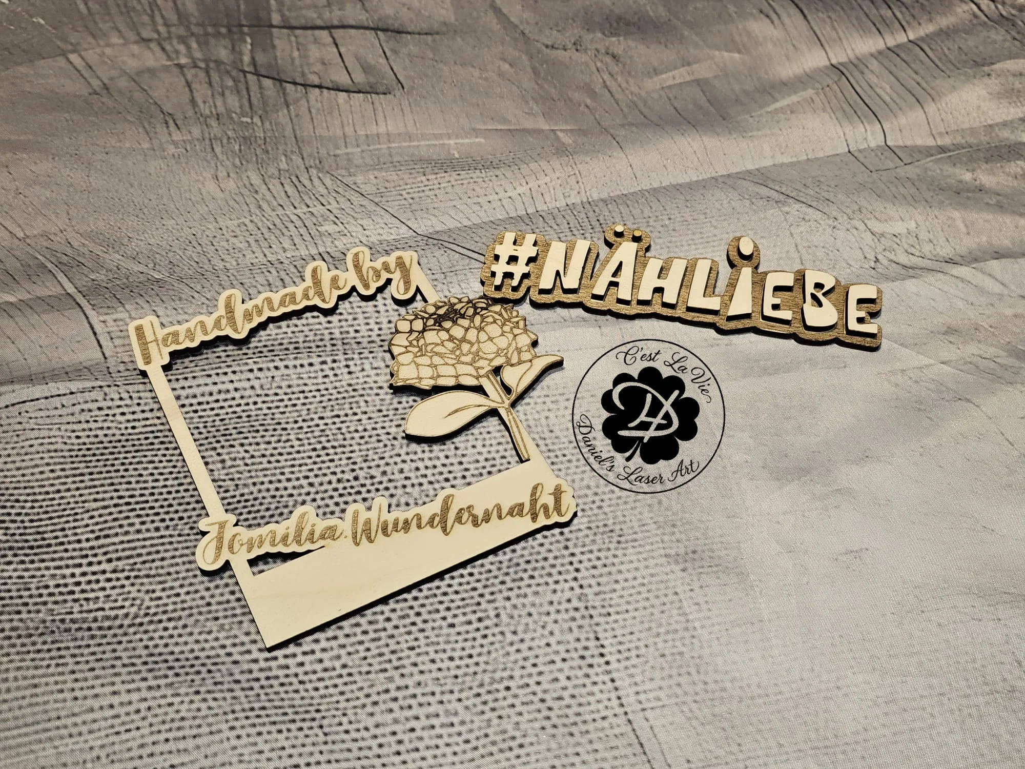 Polaroid „Handmade by … / #NÄHLIEBE“ Perfekt für Handmade-Liebhaber – persönlich & mit Herz gestaltet.